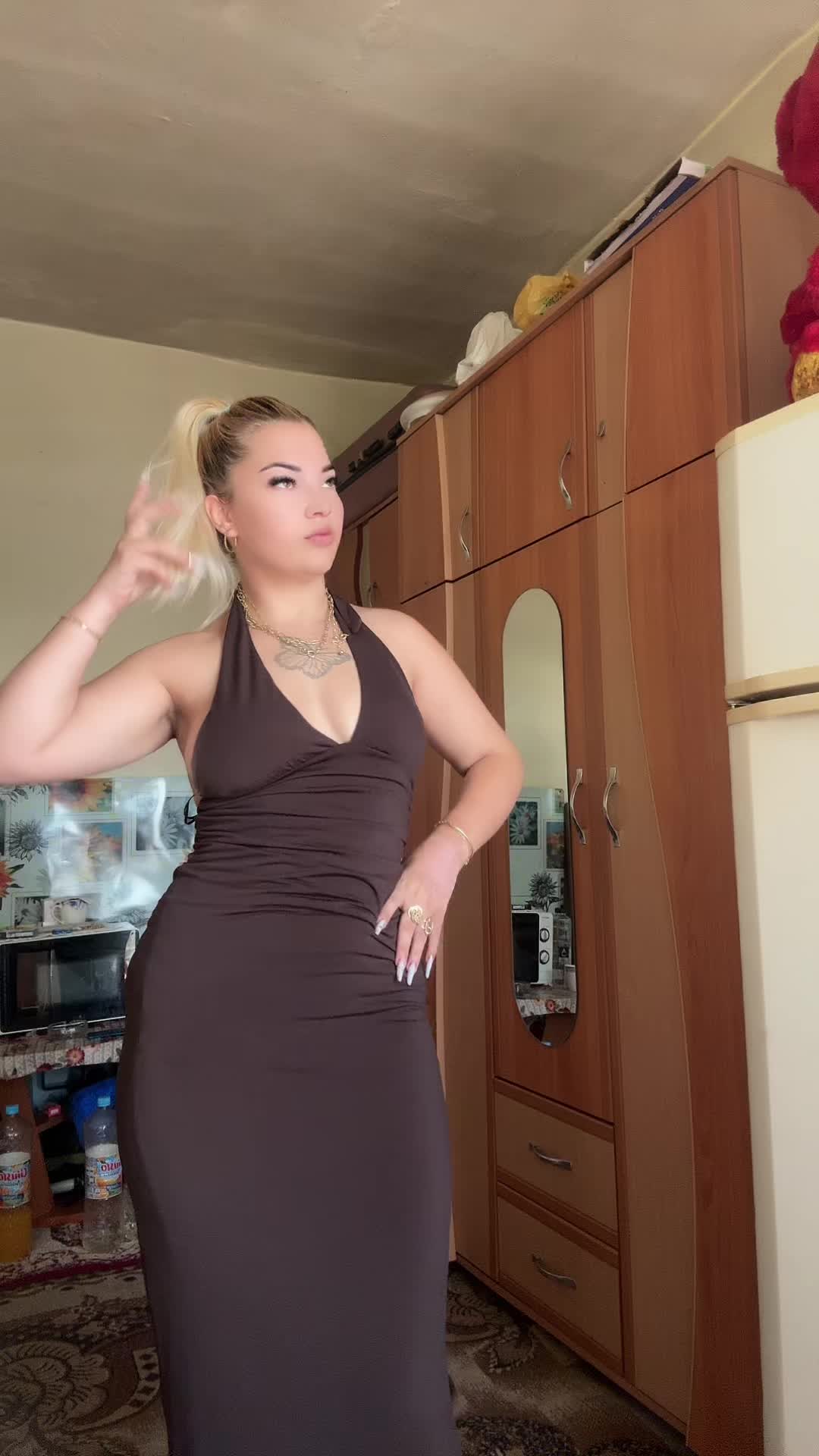 @Ionela blondyna