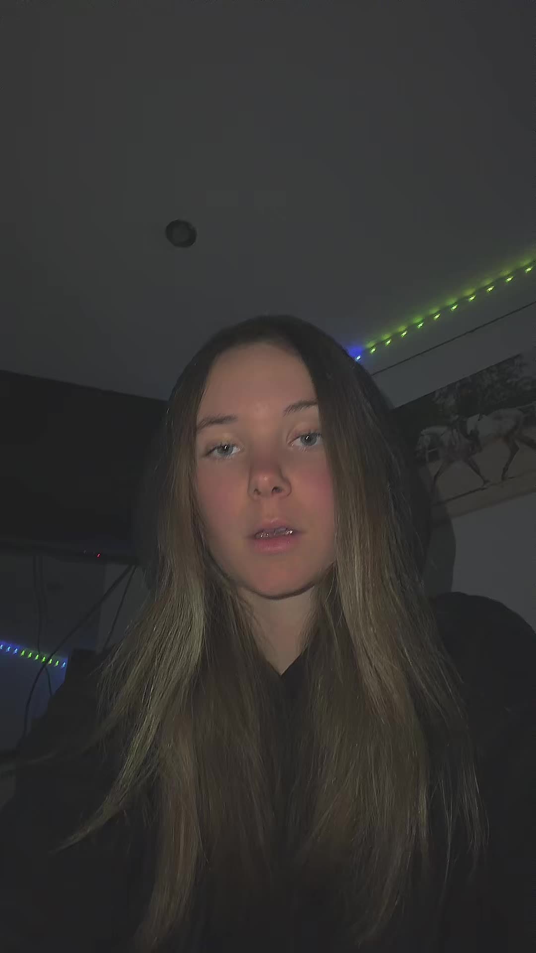 @Lena.pltdr