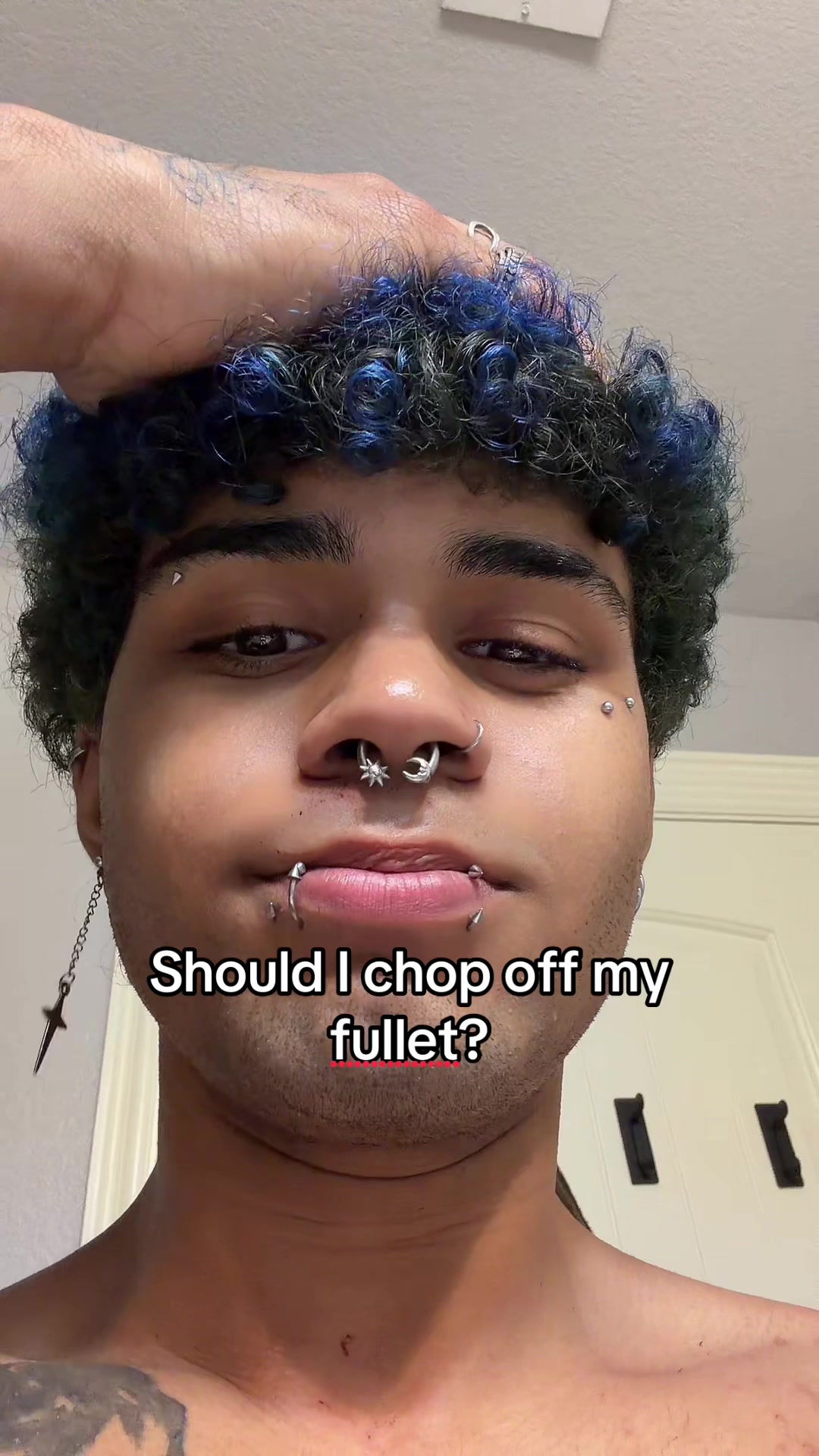 @C4m