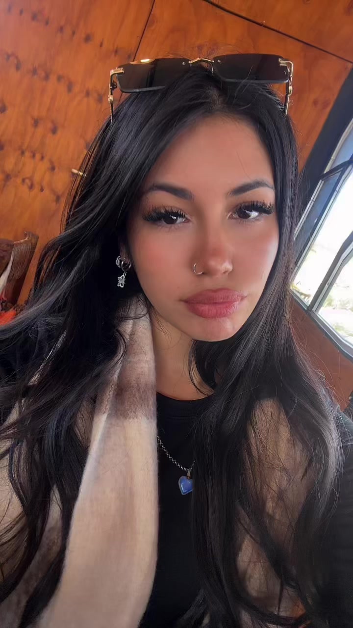 @Leila González