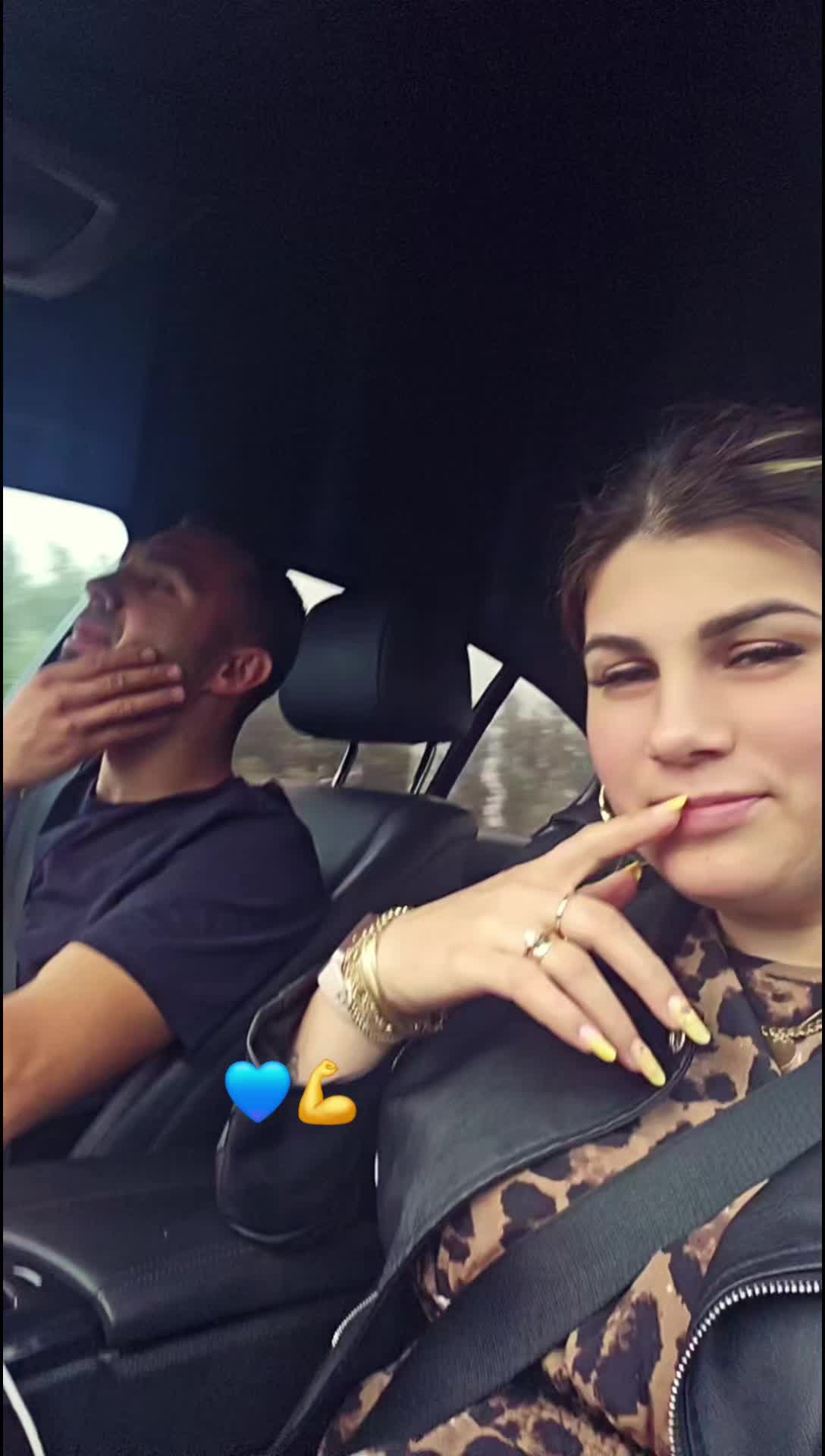 @Ella Elena