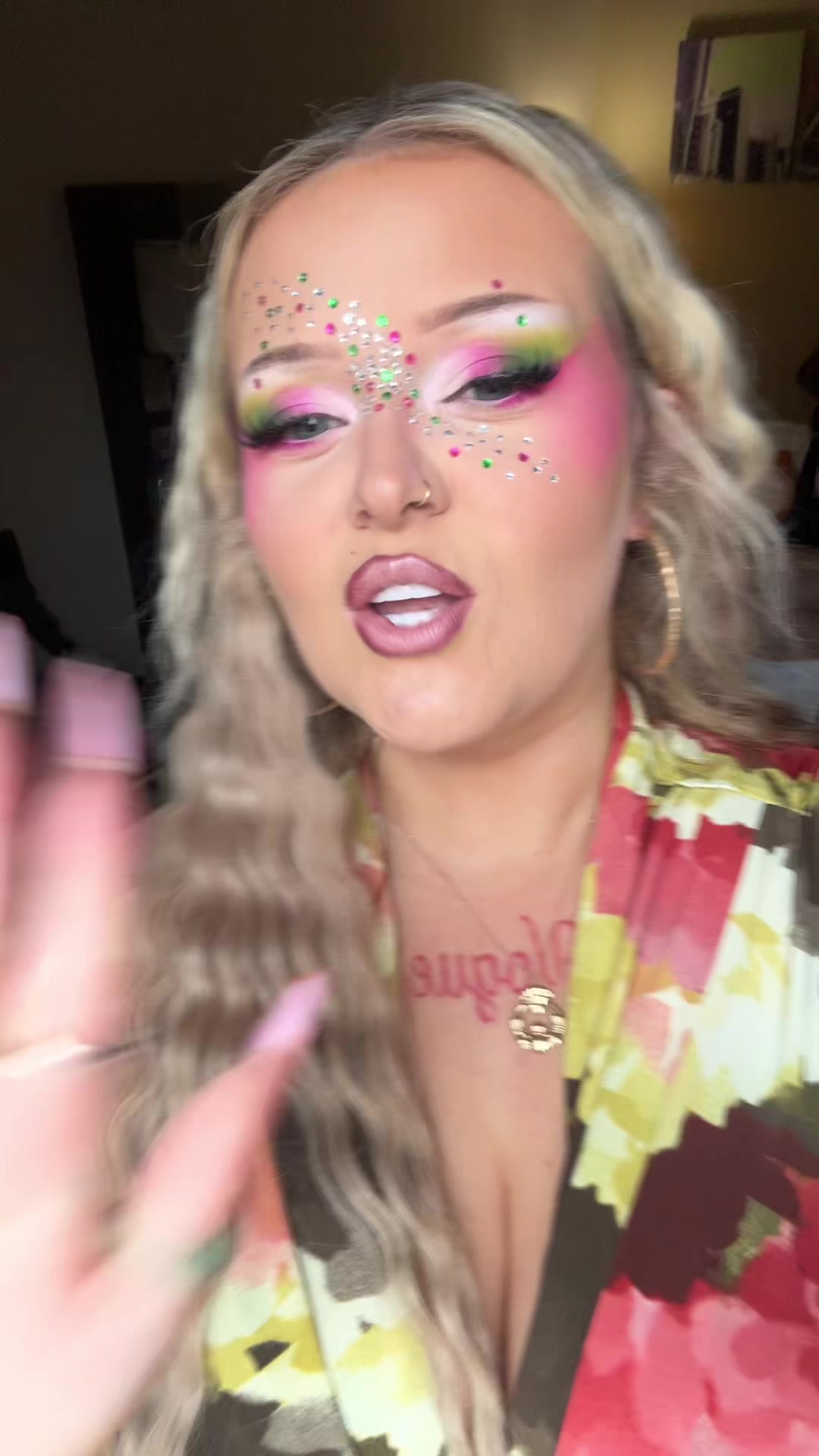 @lianesworldxo