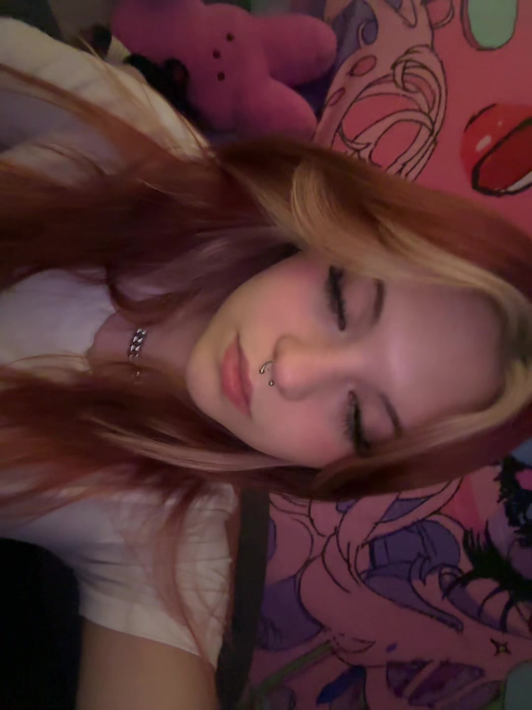 @:3