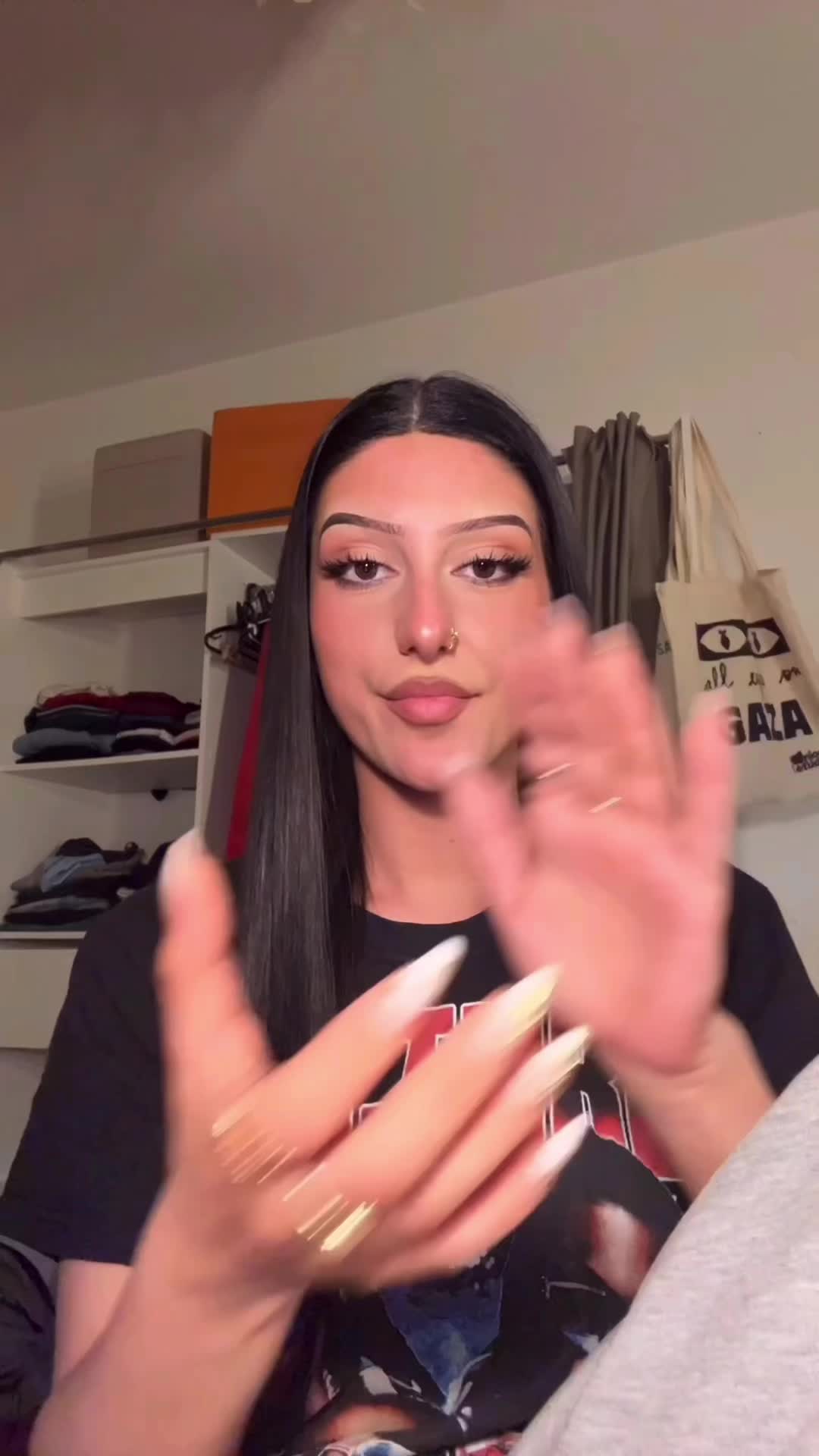 @Lolaclr🔻