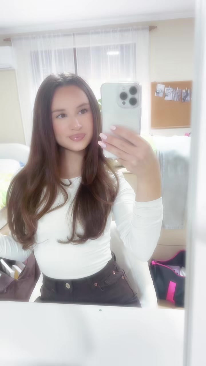 @Ana