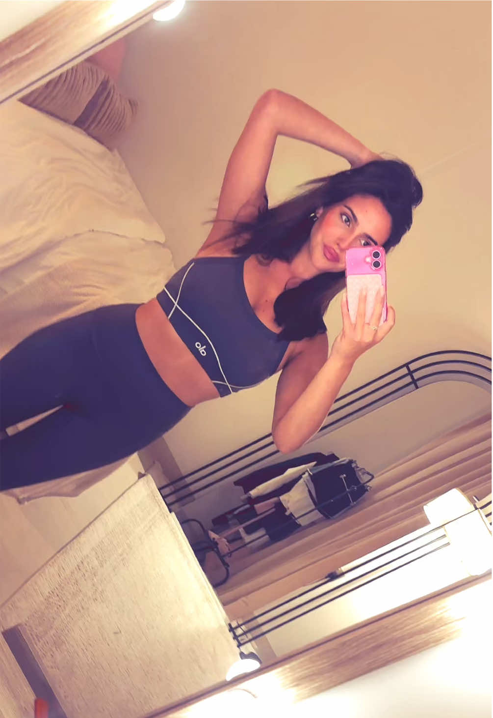 @María
