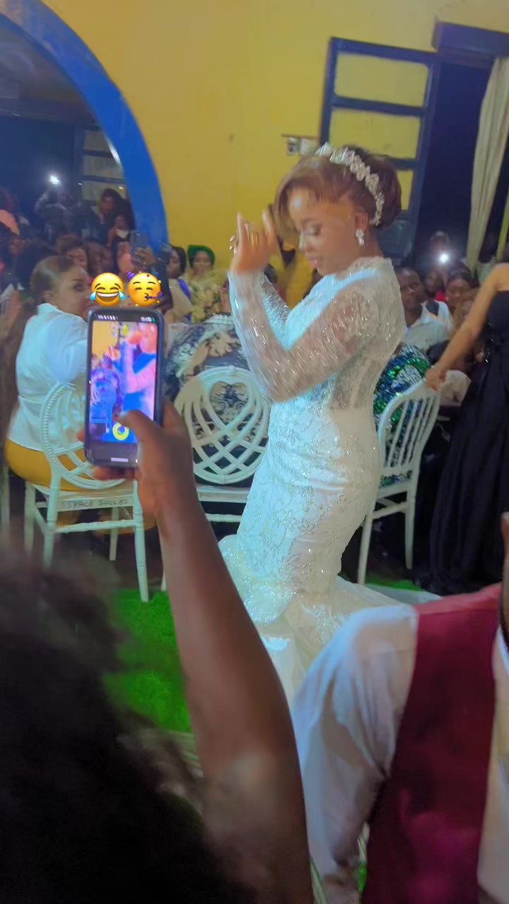 @N&eacute;n&eacute; de Djong💍❤️