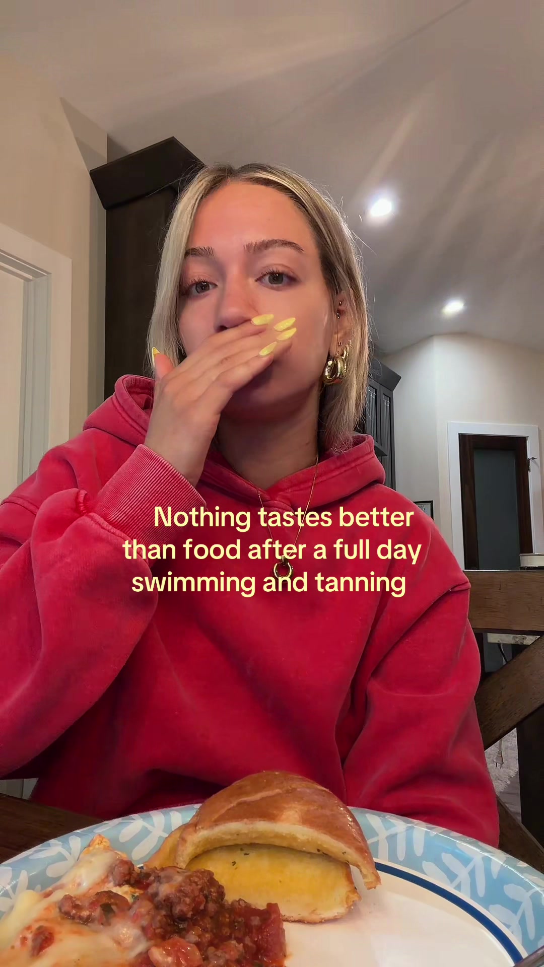 @caitlynnavery