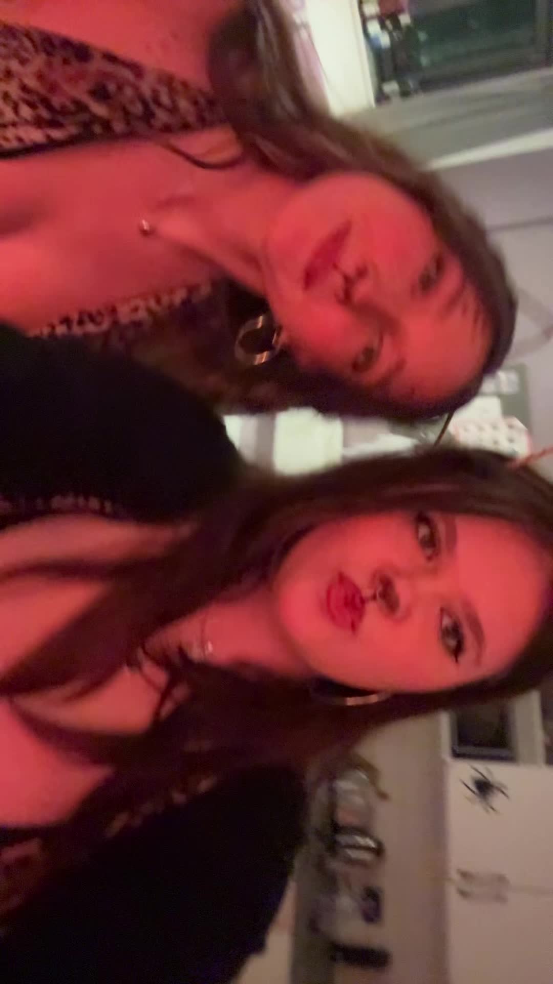 @elena🧞♀️