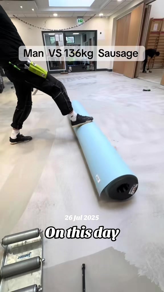 @adrian_maxfloor