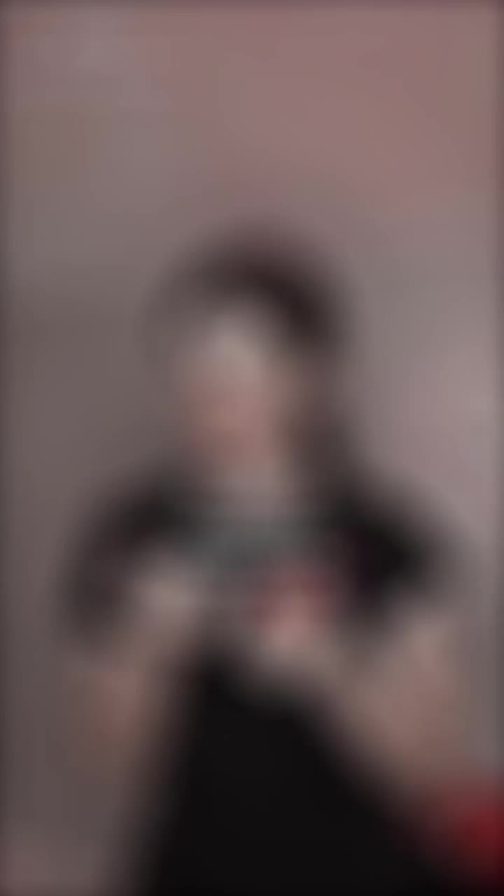 @:: 𝗗𝗶𝗮𝗻𝗮 🪂🧡