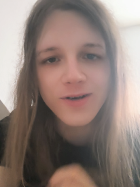 @Laurababyemily