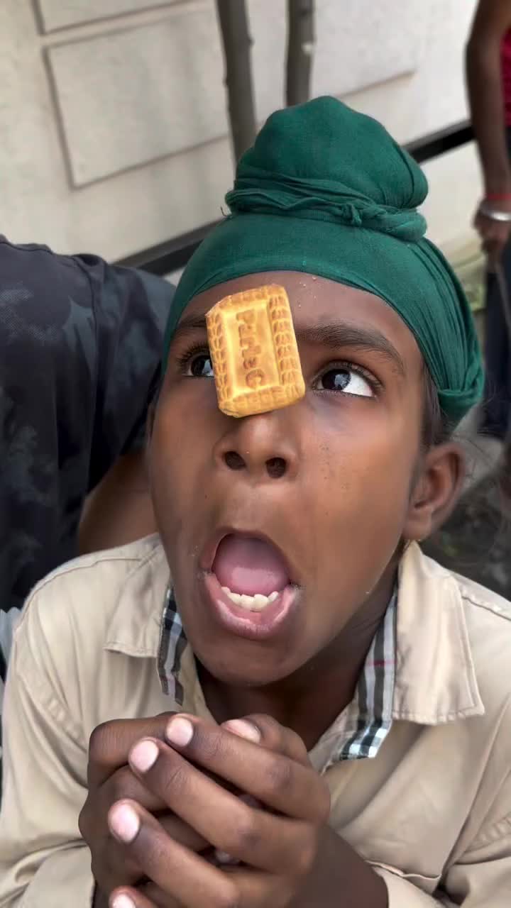 @Yeh Kali Kali ankhe ๐