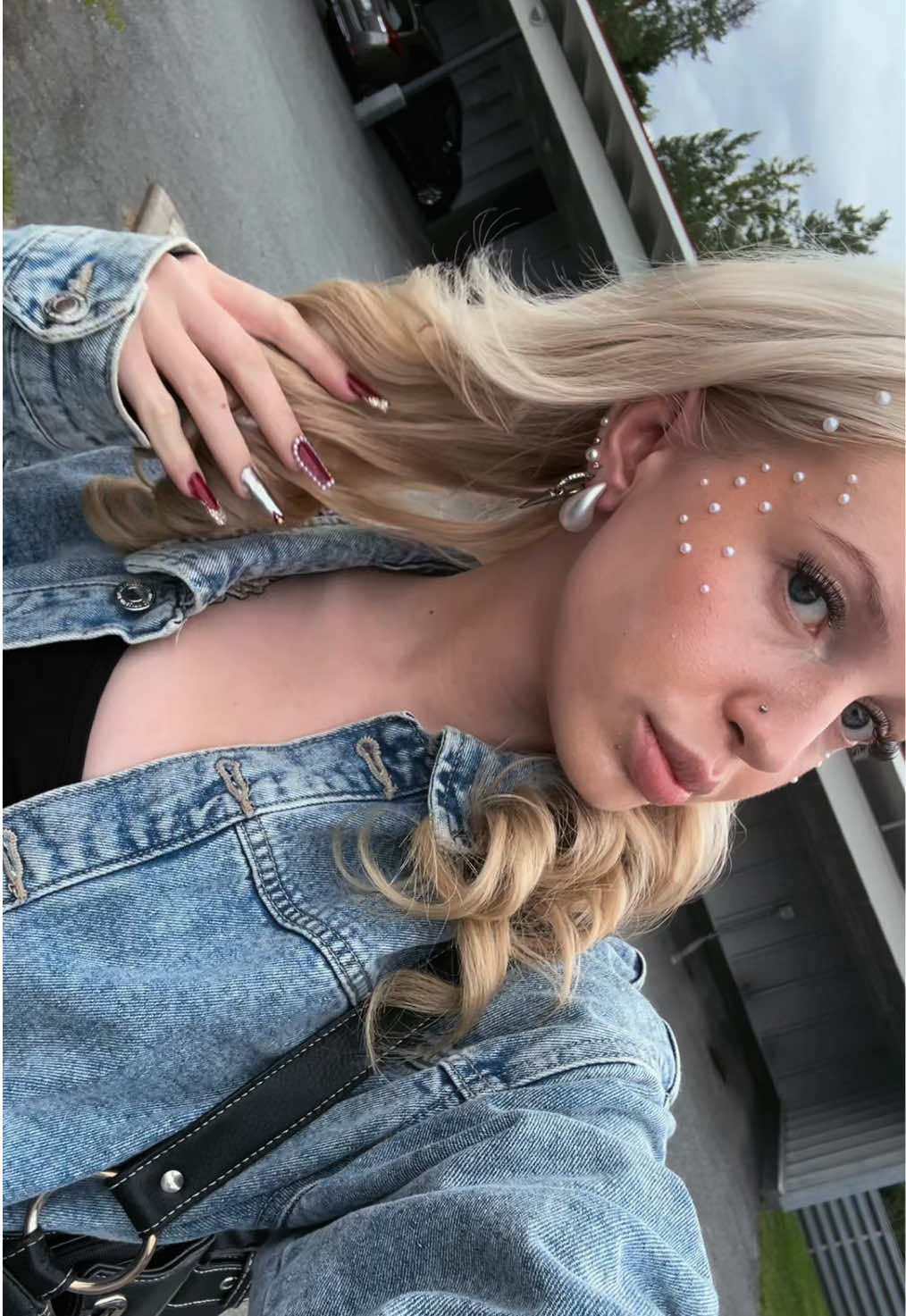 @ella🪽