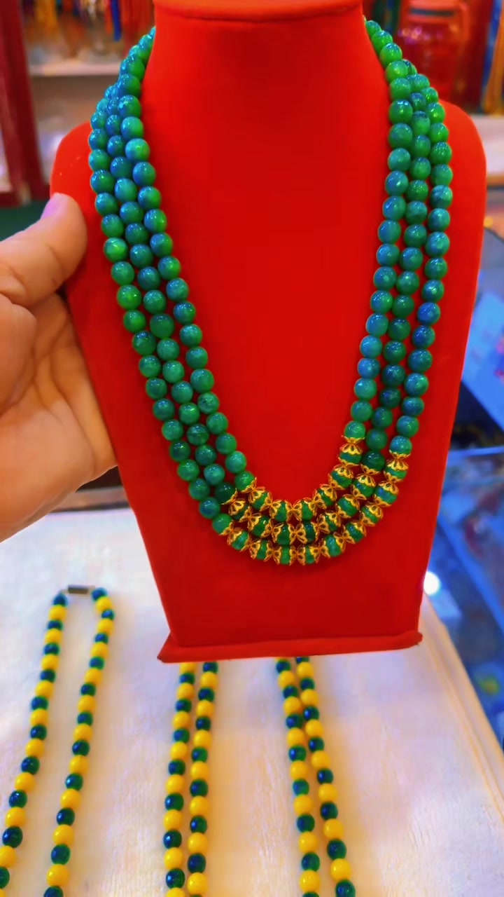 @🧿Divya thakuri 🧿( designer )