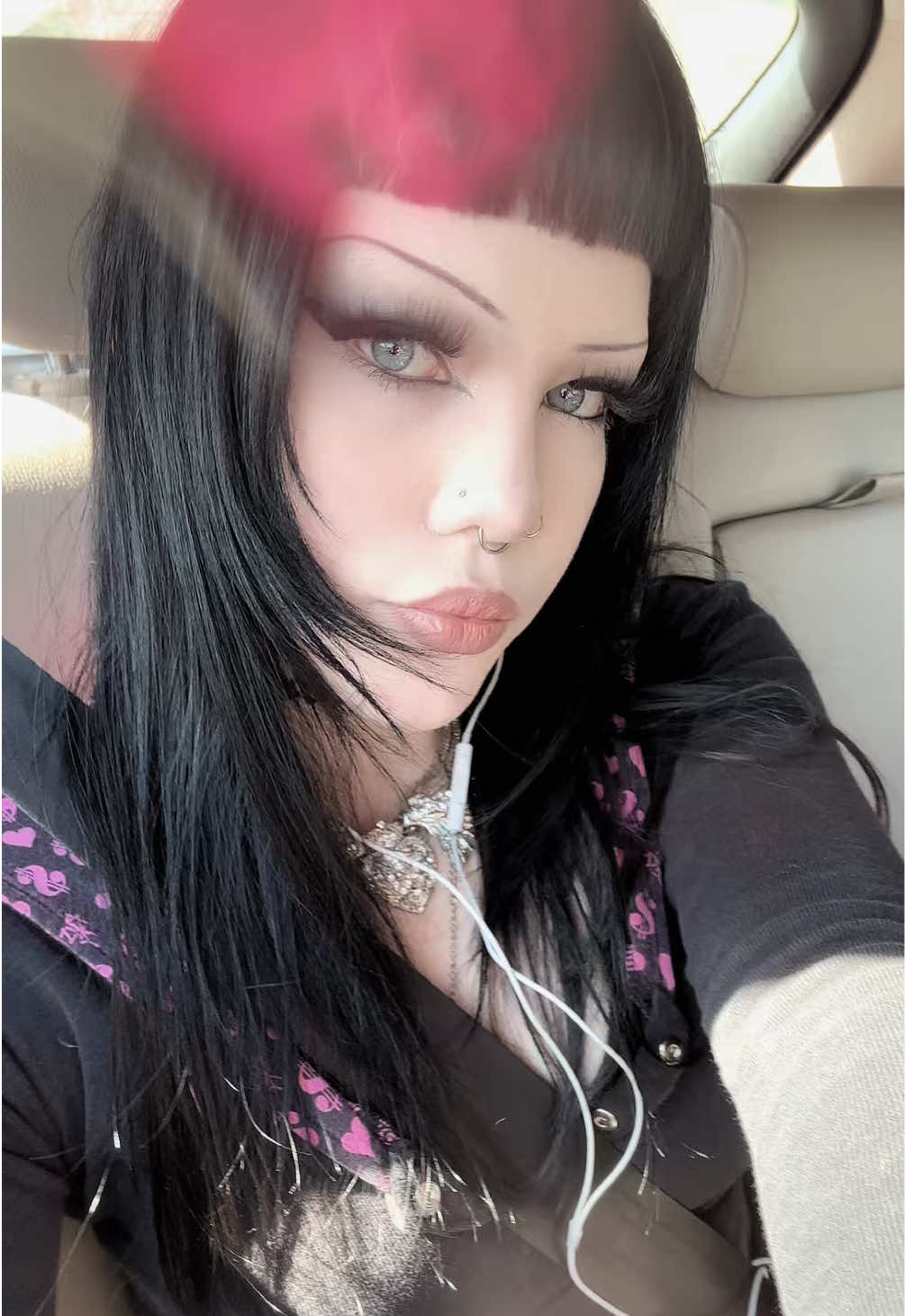 @Emily🦇🖤