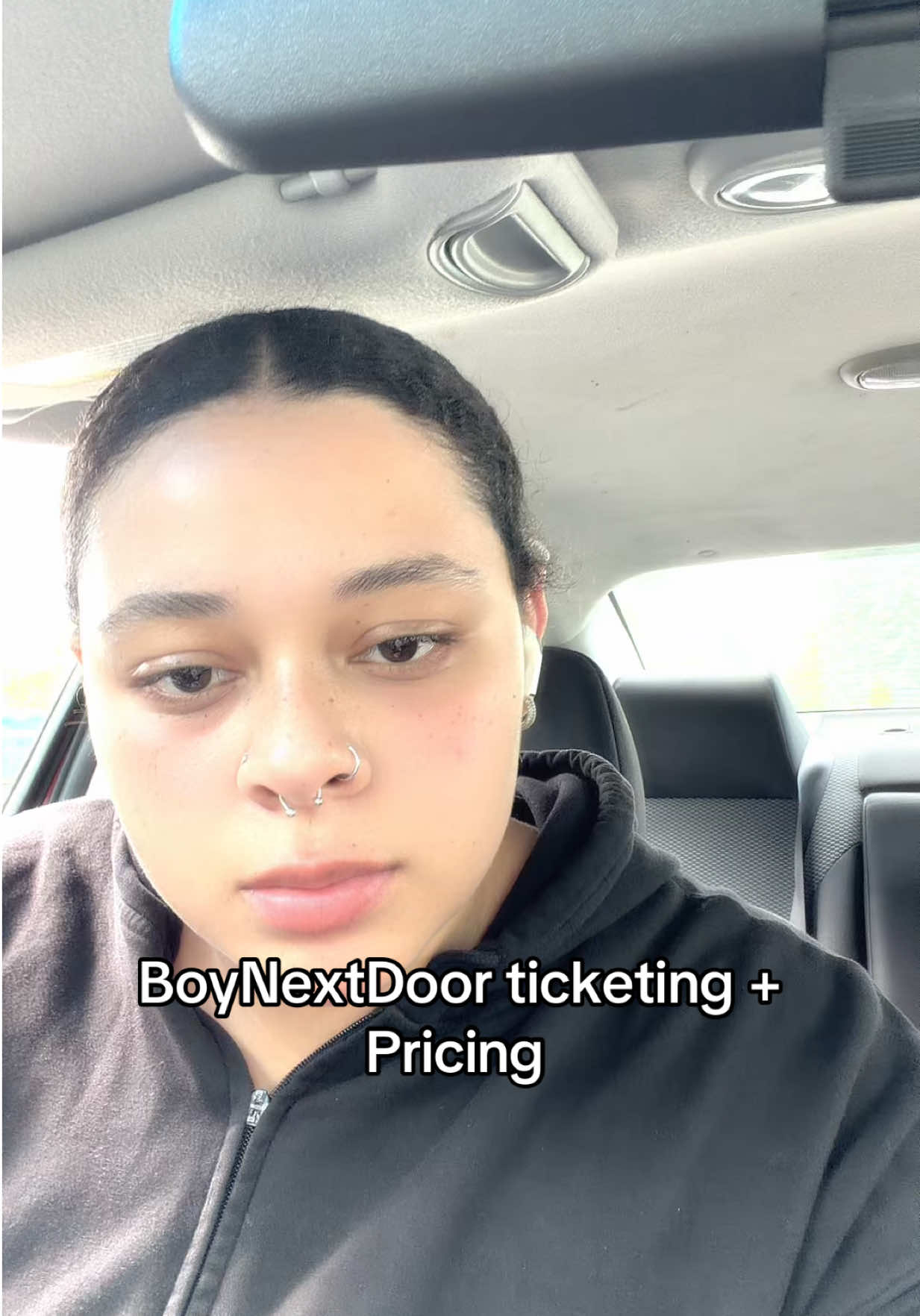 @T<3
