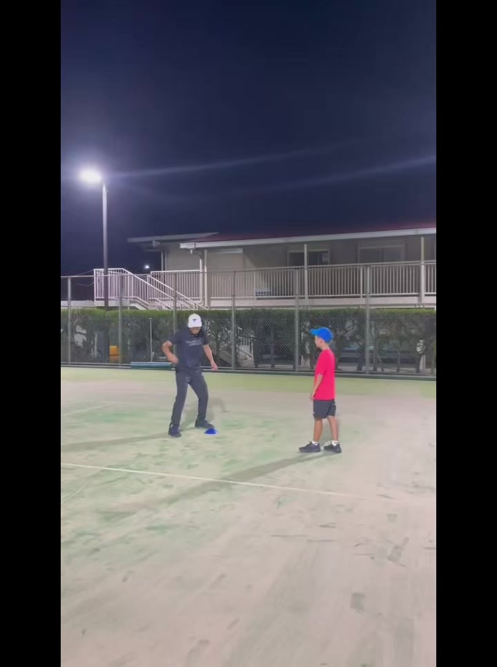 @テニストレーナー🎾山田