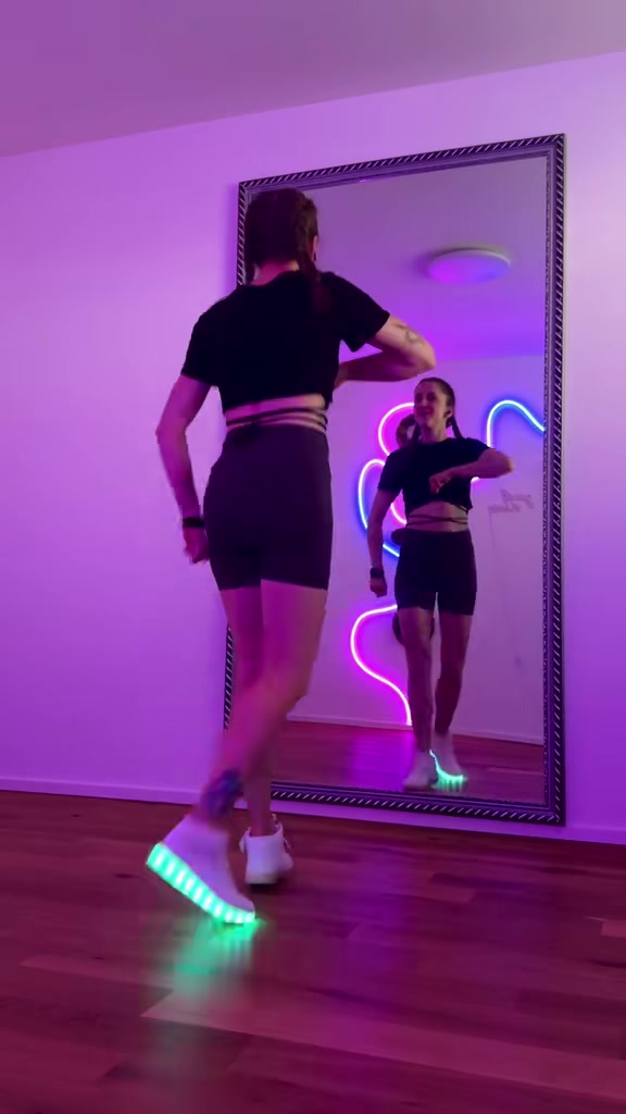 @Jana 👟