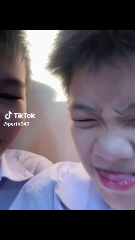 @หวังสี้เจ้า  เด็กเรือใบสีฟ้า