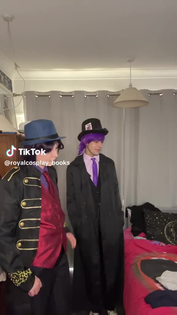 @vox/Alastorcosplay12345