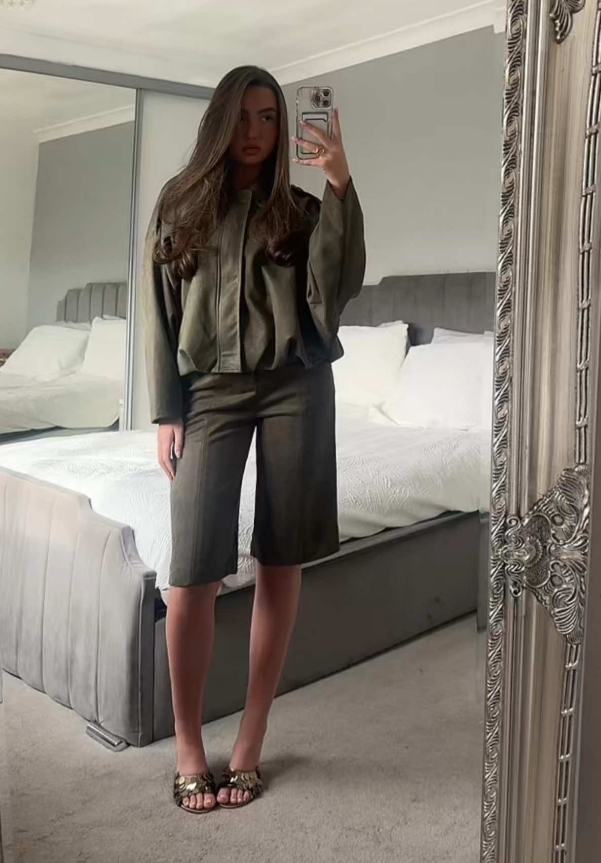 @🦋𝐋𝐞𝐨𝐧𝐚 𝐃𝐞𝐢𝐠𝐡𝐚𝐧