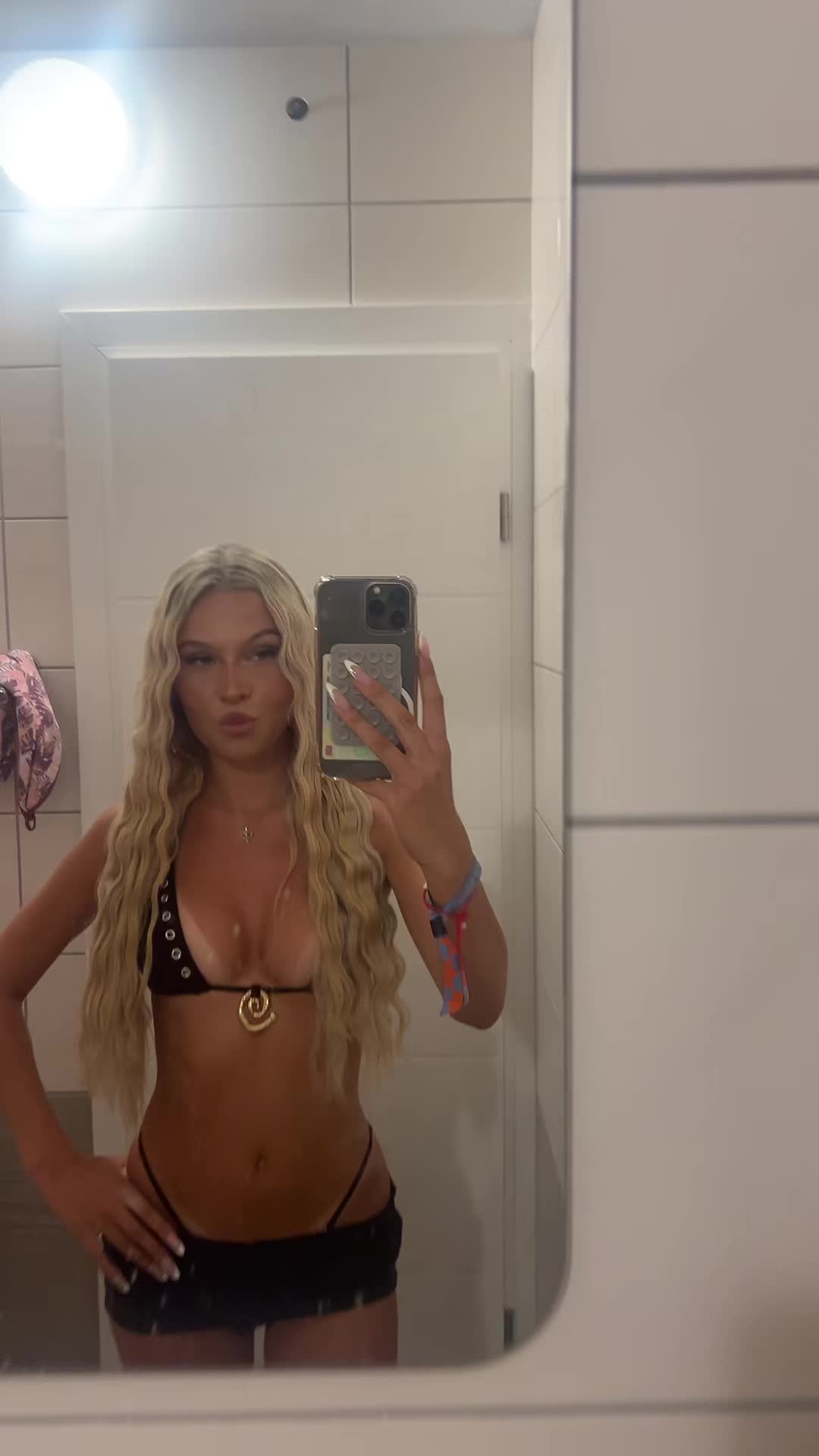 @Cocolola