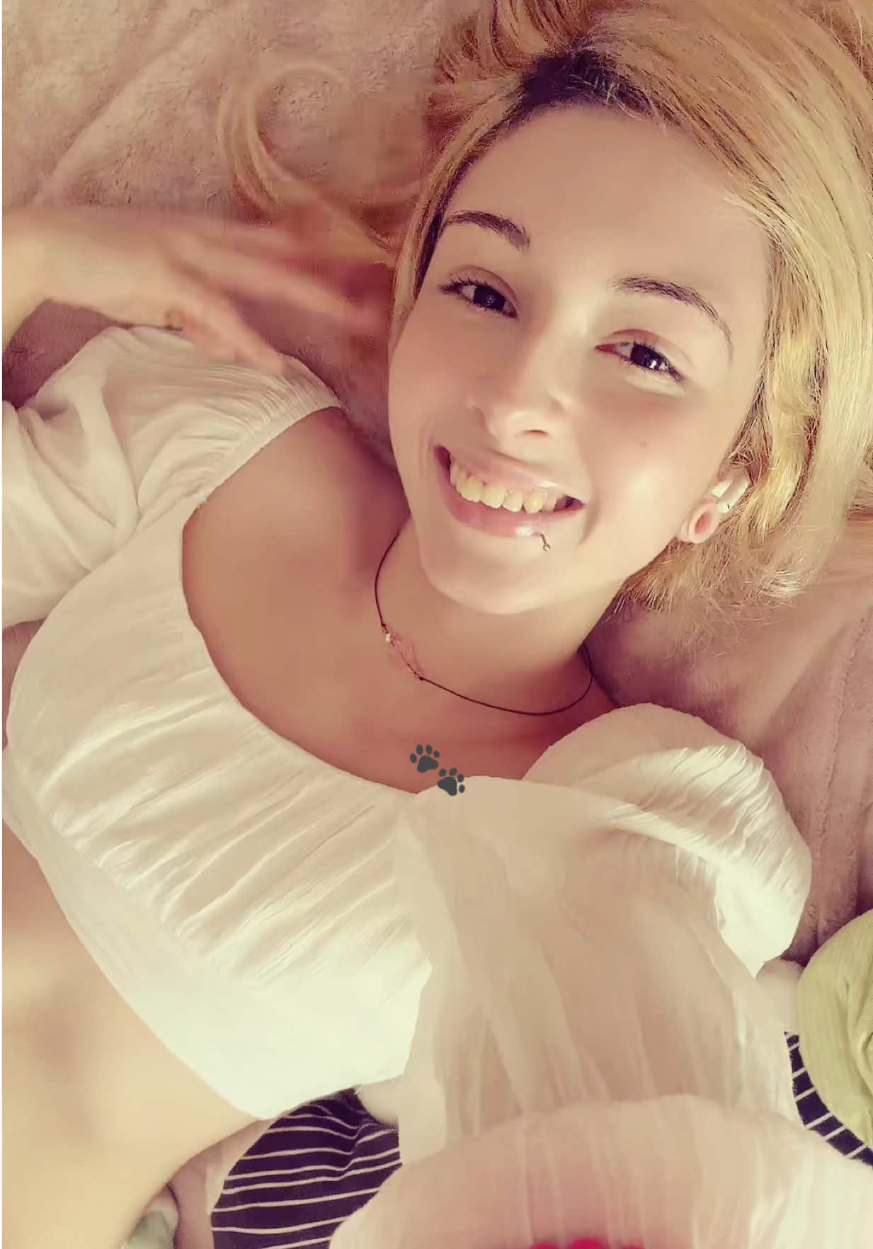 @bella