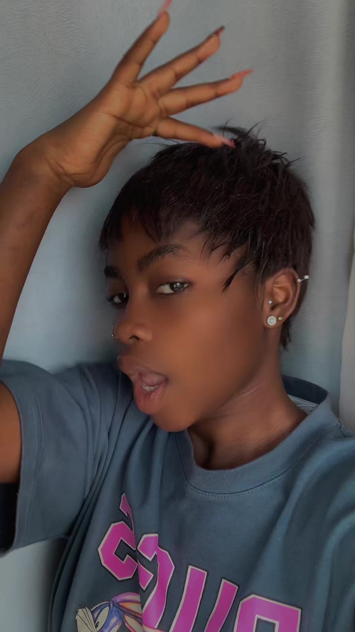 @Pretty Nicole Official🎼💫🎶🦋