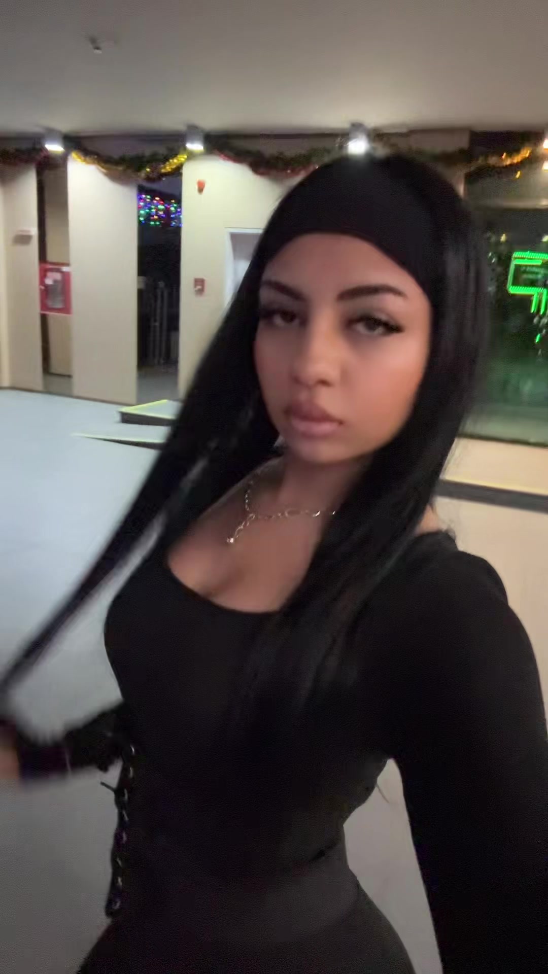 @𝐂𝐑𝐈𝐒𝐓𝐈𝐍𝐀