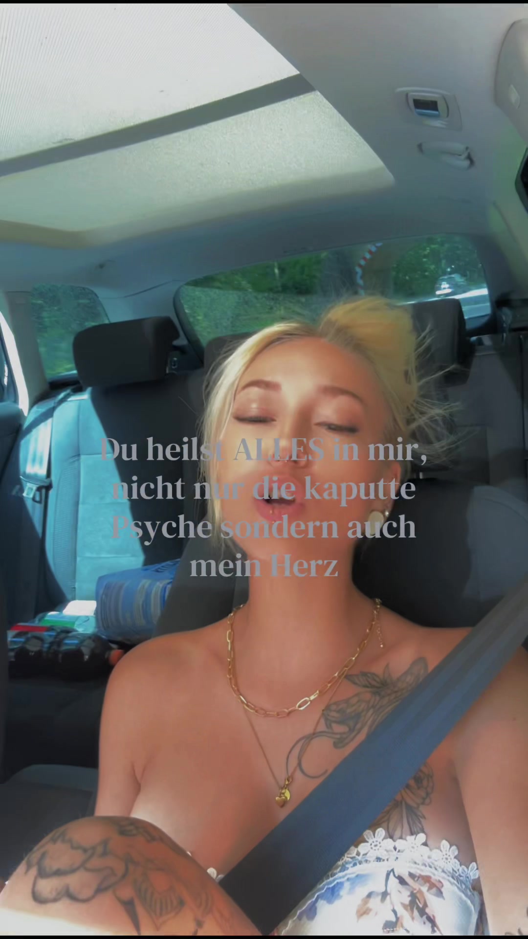 @𝙲 𝙷 𝙰 𝚁 𝙻 𝙴 𝙴 𝙽