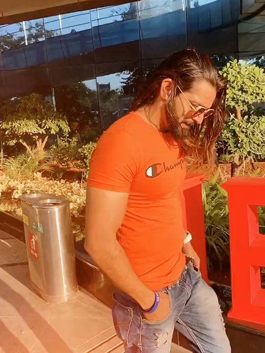 @raisqureshi72_1.fan24