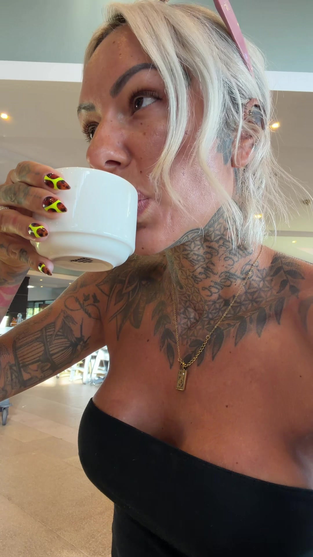 @HOLLY | RIO HAIR