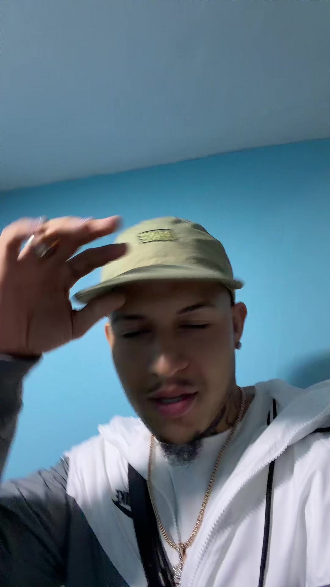 @JeyOne