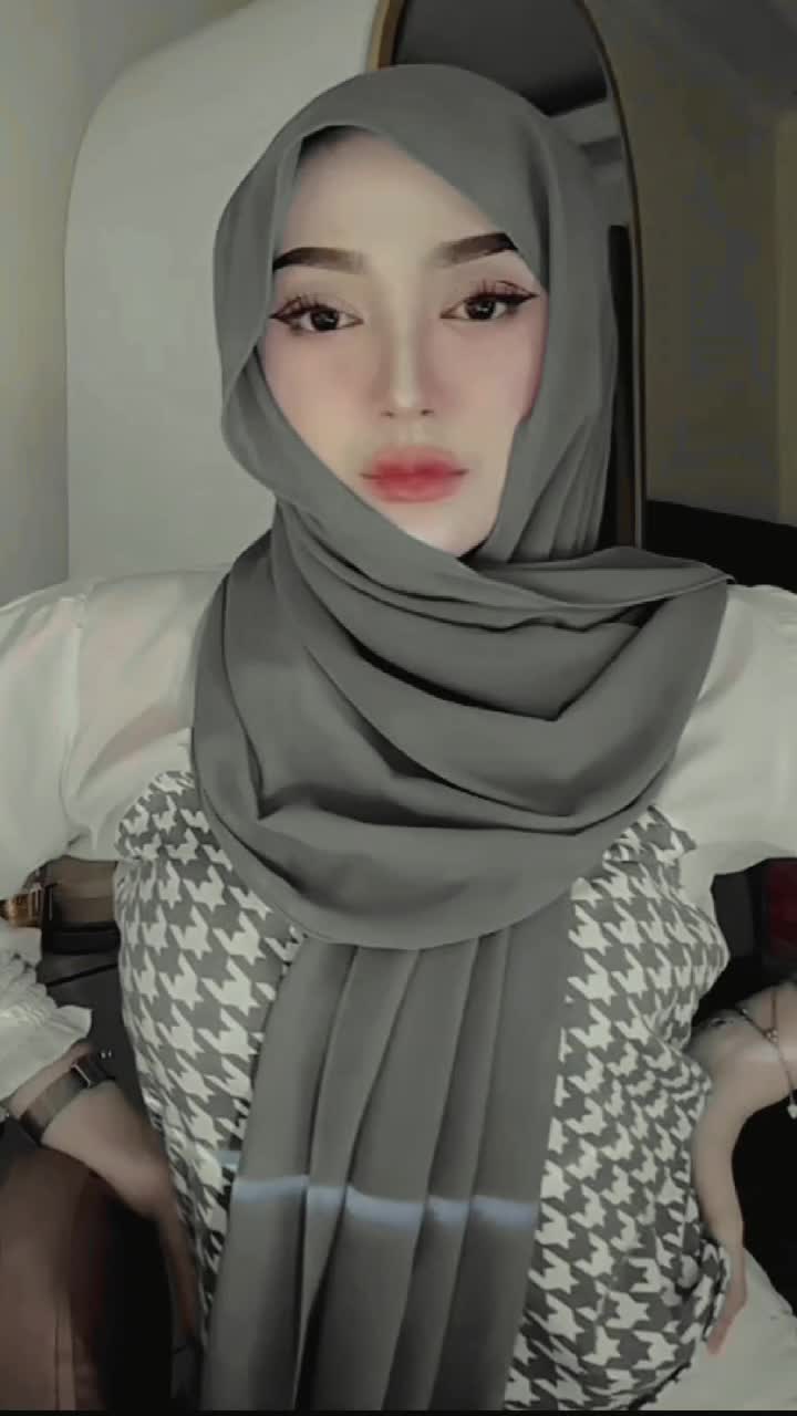 @فتاة جميلة