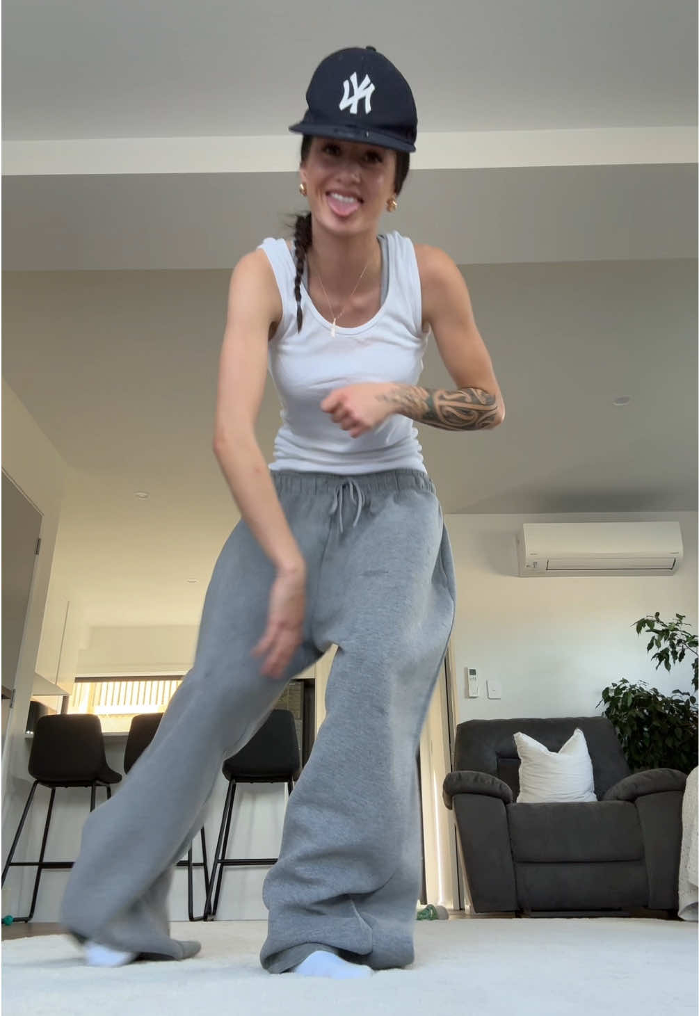 @anahera