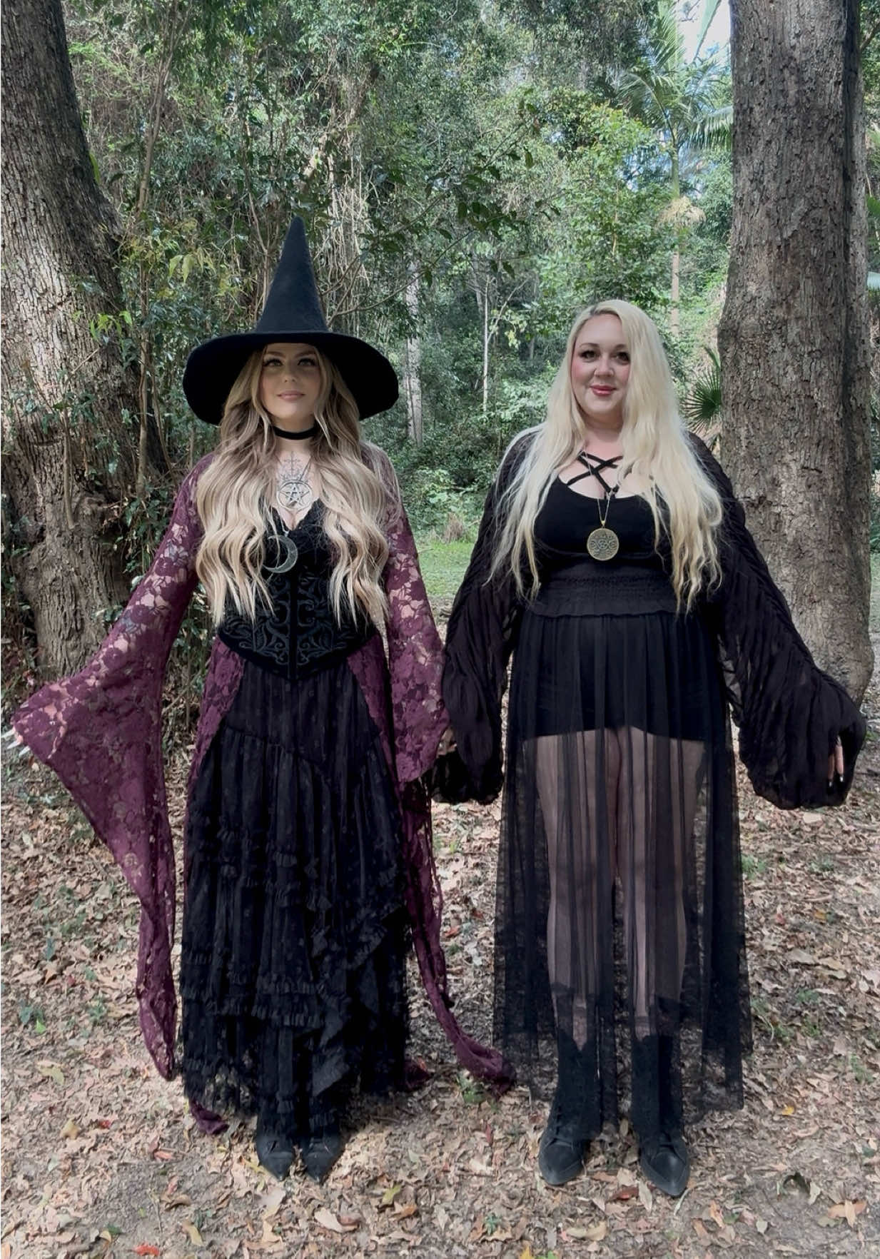 @Stella🔮 Witch of the Moon 🌙