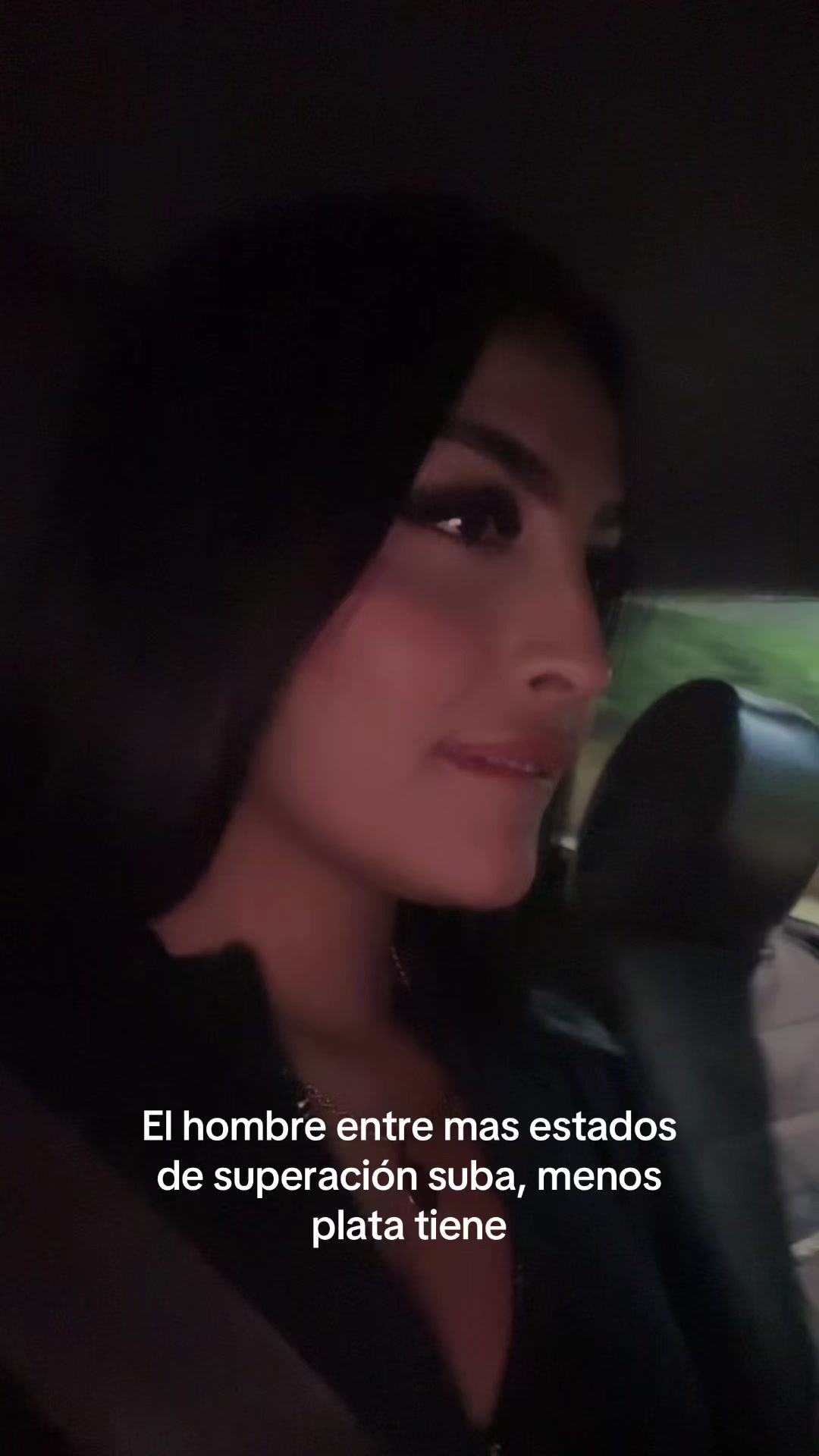 @anivaleencia