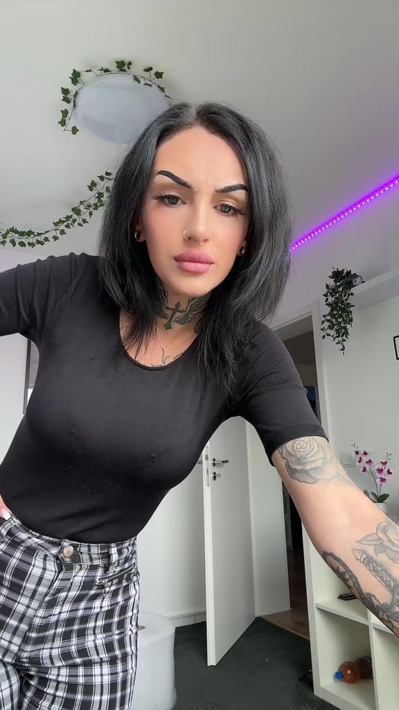 @Leonie_Flessers