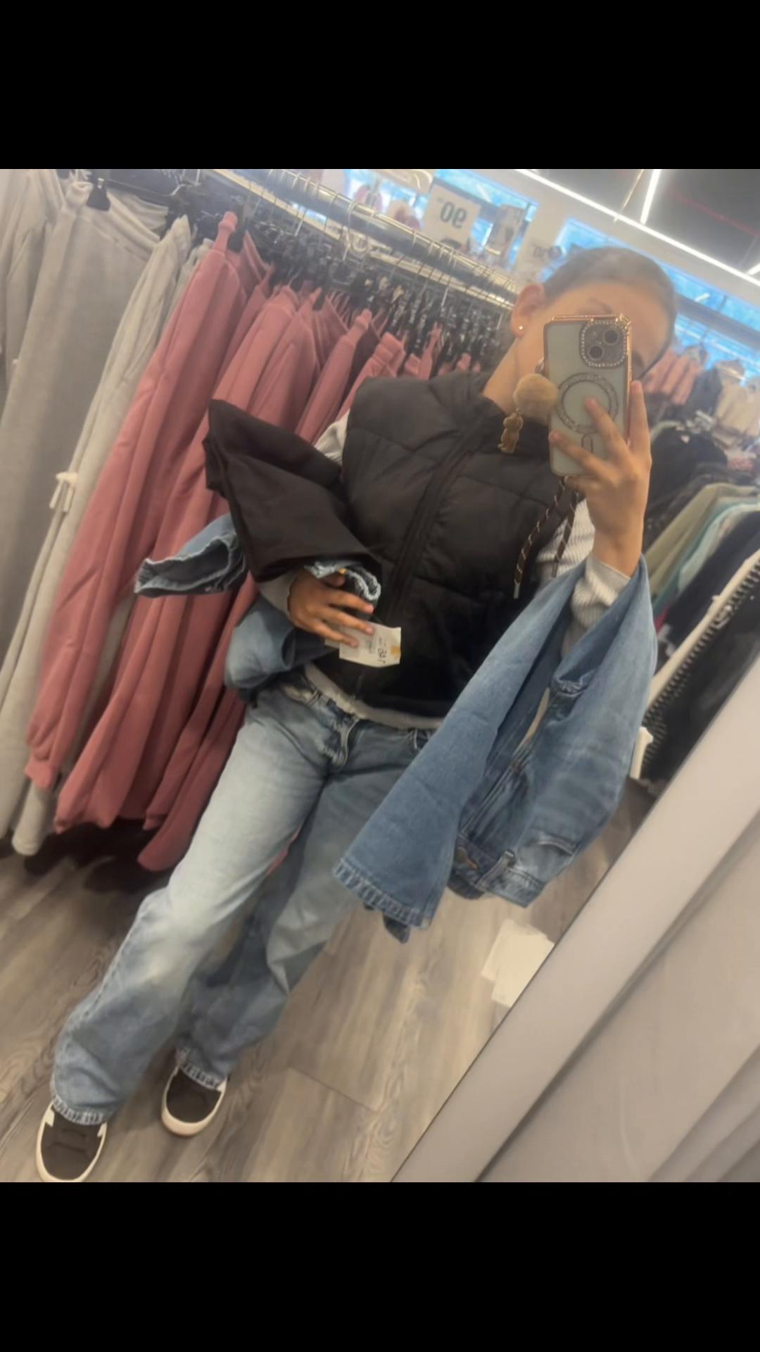 @Milan🩵