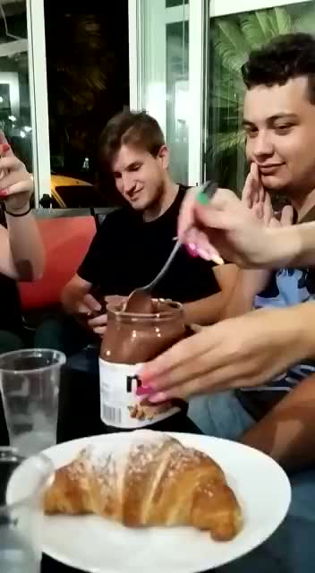 @...
