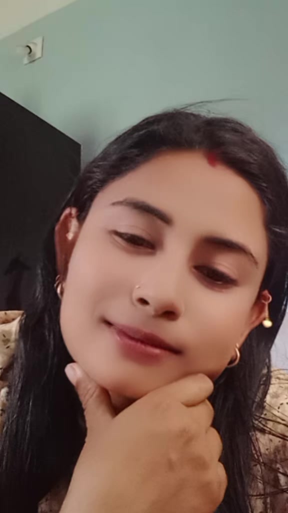 @Naina Kc915