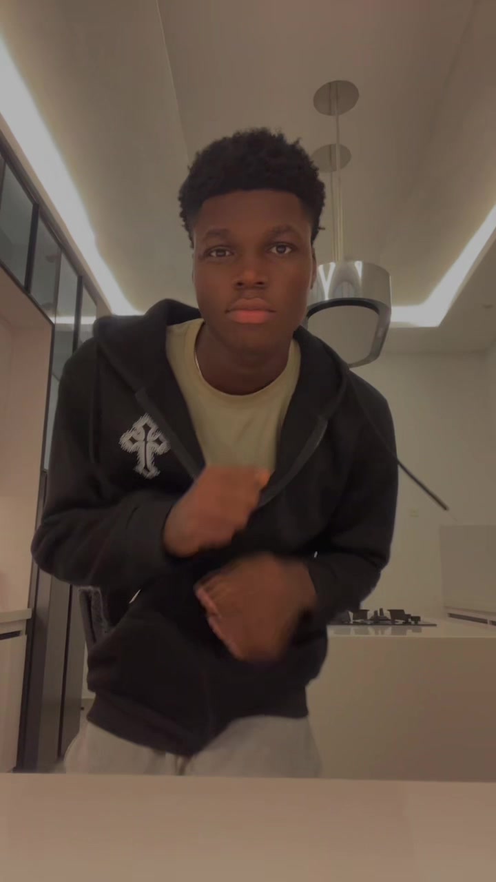 @VEXON🧸💭