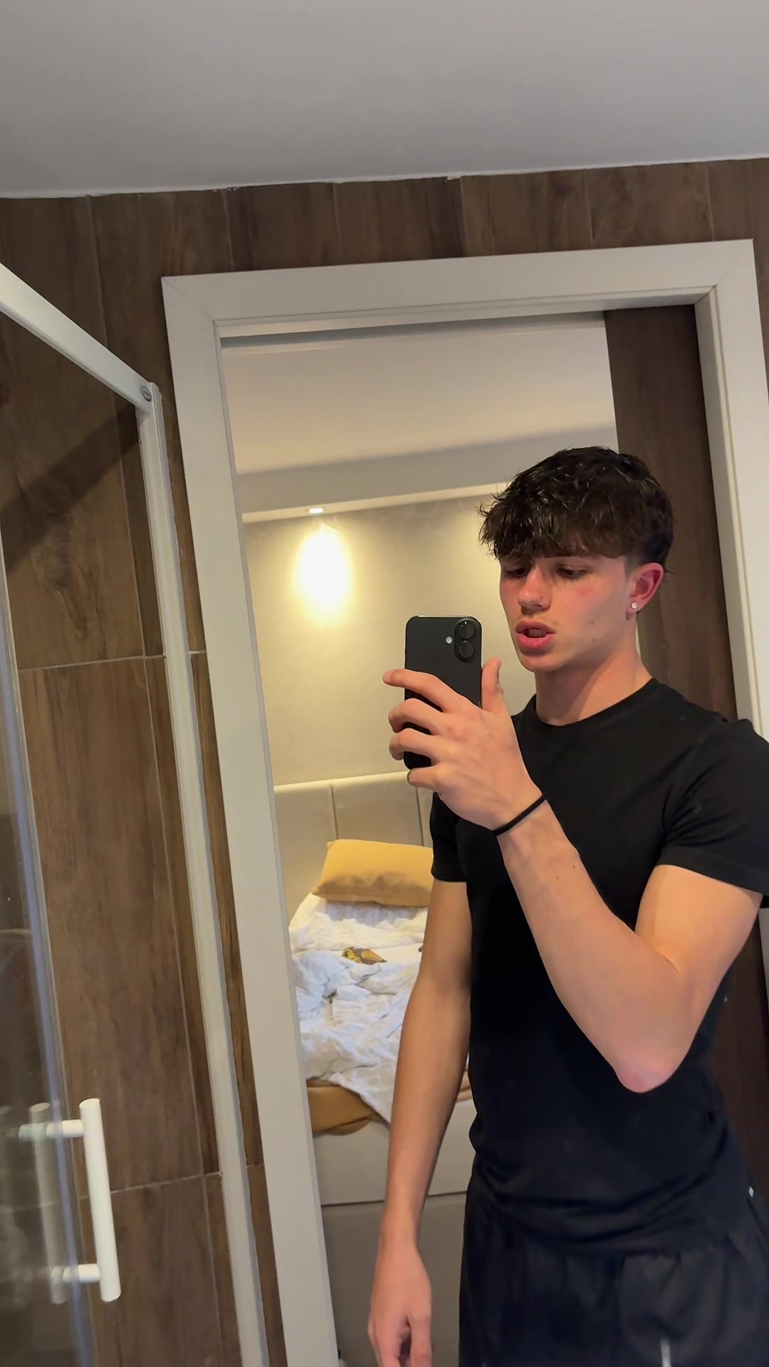 @LELE⭐️