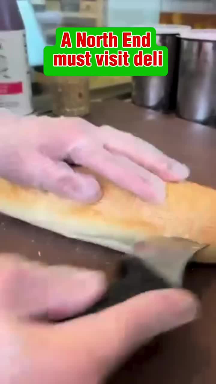 @the_roamingfoodie