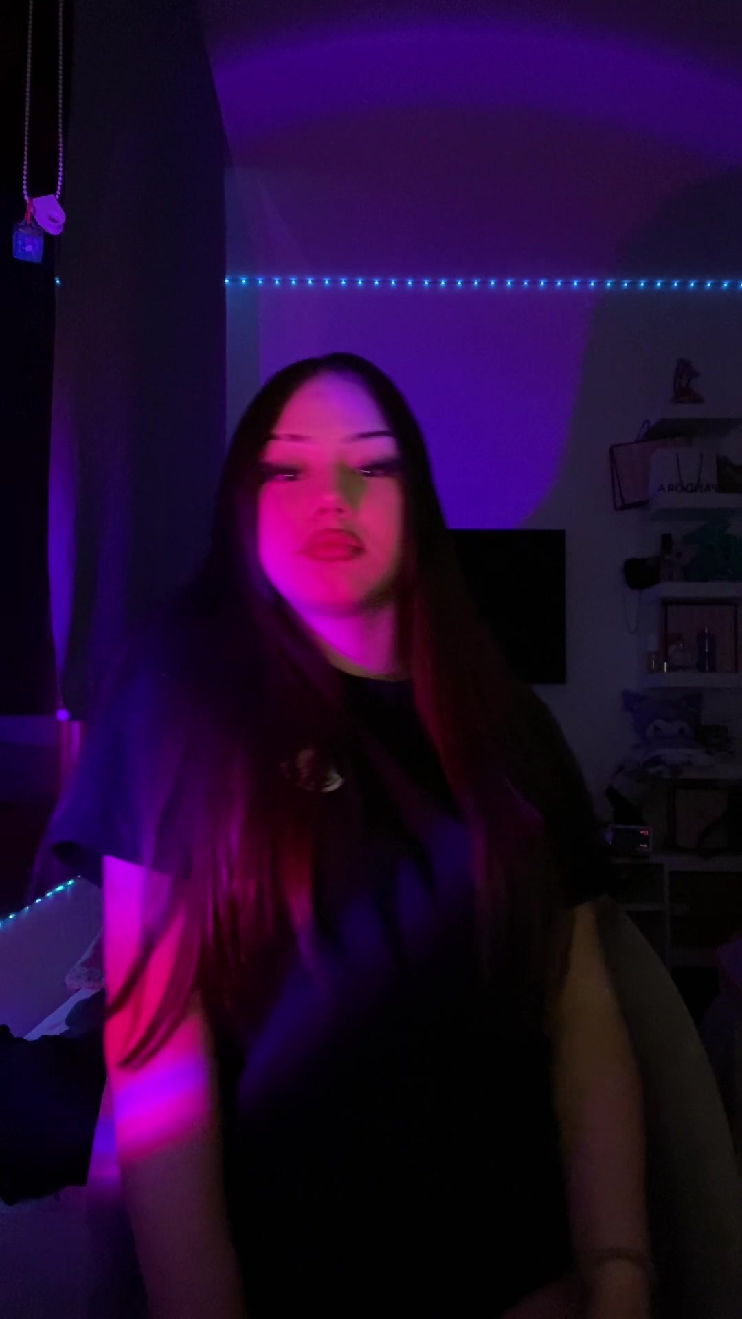 @👻