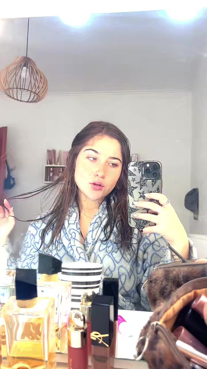@Caro_zamiii🖤🖤