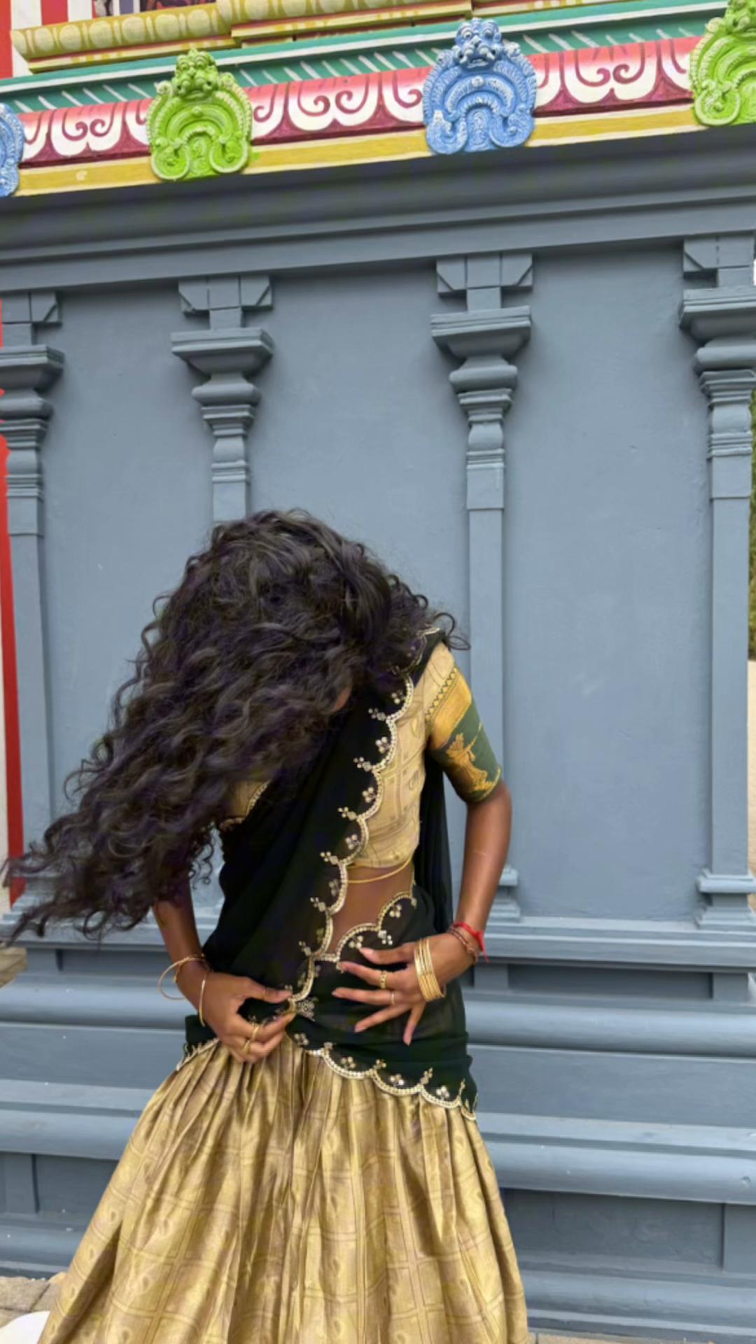 @Helena Navaratnam