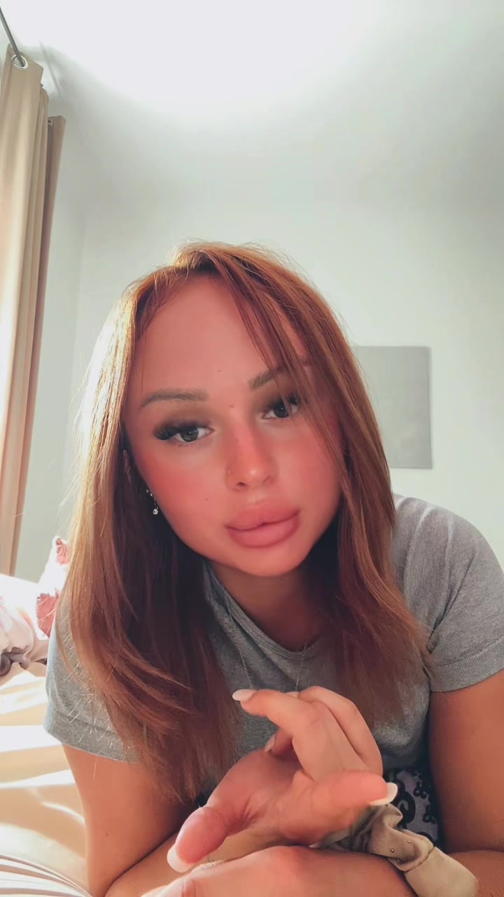 @Anschaa