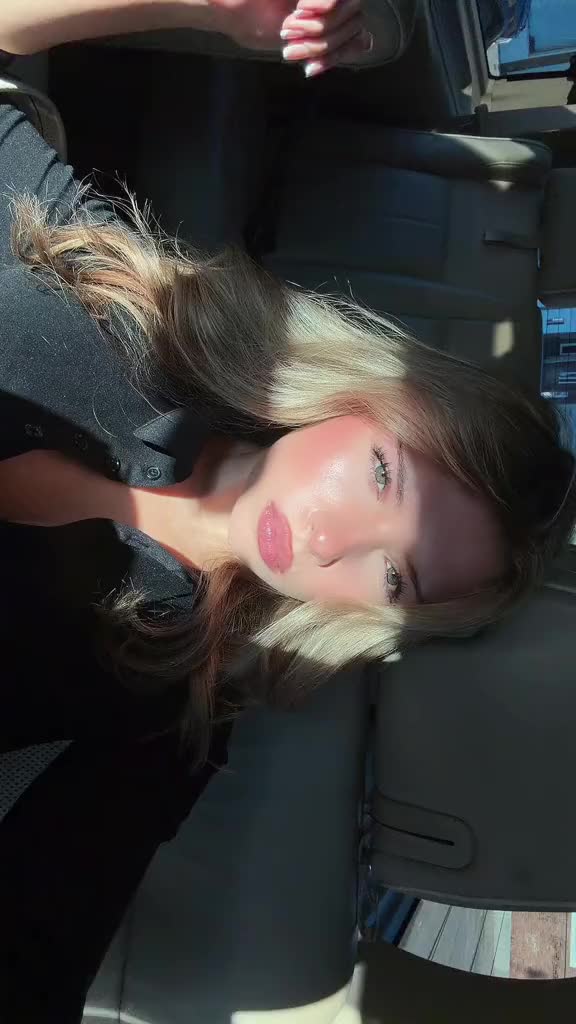 @_divinelyzoey